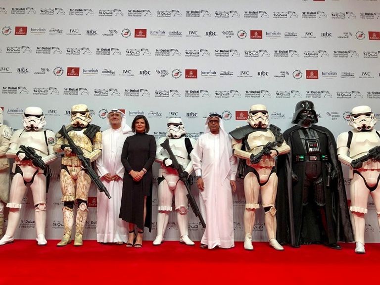 شخصيات "ستورم تروبر" على السجادة الحمراء في ختام  دبي السينمائي   شخصيات "ستورم تروبر" على السجادة الحمراء في ختام دبي السينمائي