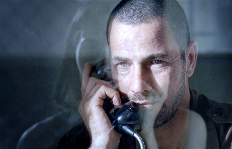 الفيلم يتناول قصة إنسانية لمعتقل فلسطيني لقطة من فيلم