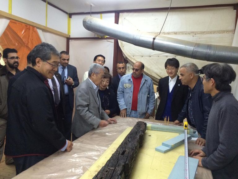  تشوشي داتي يتفقد مشروع ترميم مركب خوفو الثانية