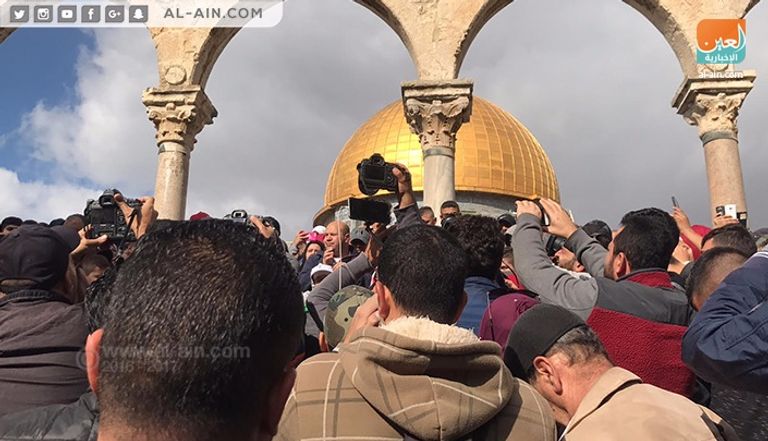 مسيرات أمام قبة الصخرة مسيرة سلمية في ساحات الأقصى نصرة للقدس