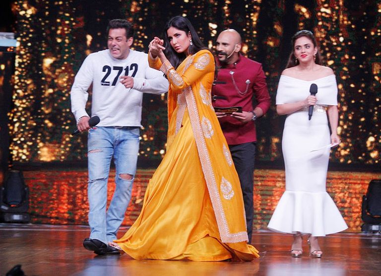 البرنامج لم يخل من اللقطات الكوميدية