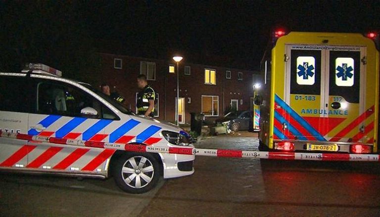 الشرطة الهولندية في موقع الحادث