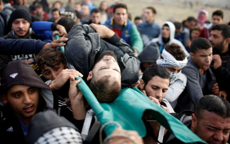الإصابات أثناء الاحتجاجات جيش الاحتلال الإسرائيلي يعتقل شابا فلسطينيا خلال مواجهات