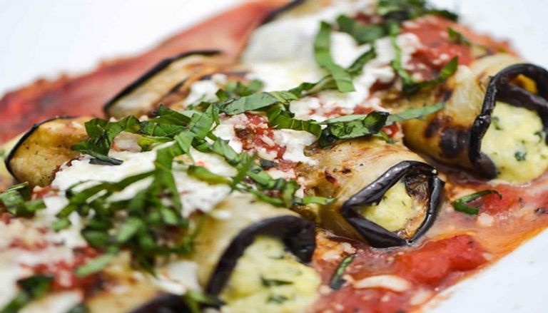 طريقة عمل لفائف الباذنجان