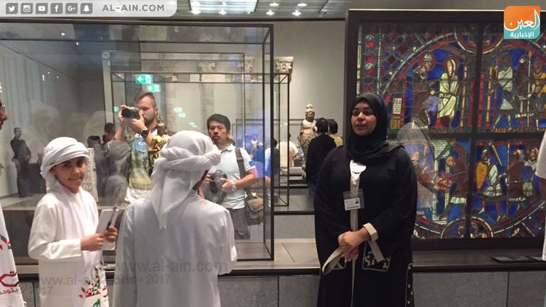 طلاب وطالبات