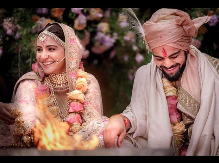 أنوشكا شارما وفيرات كولي 