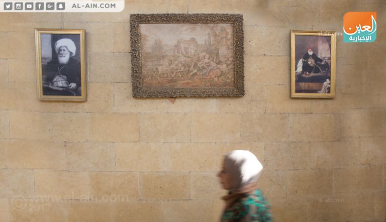 جانب من الأعمال اليدوية المعروضة بالمهرجان