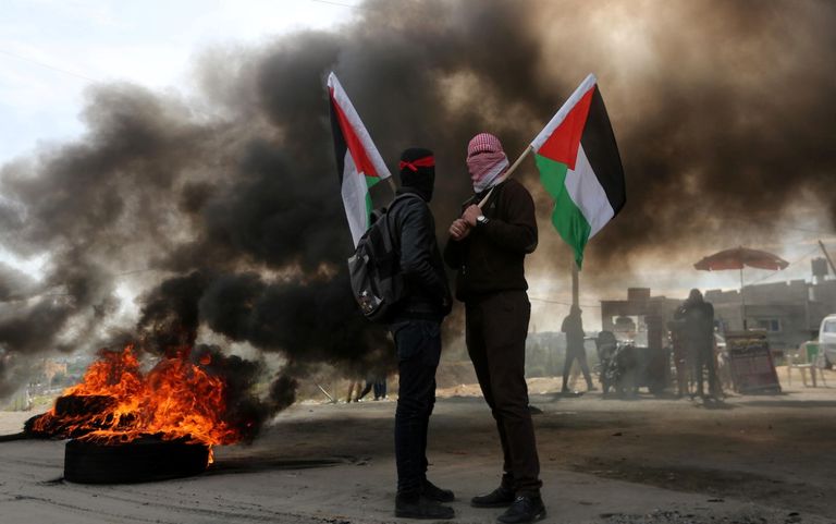 فتح تدعو الفلسطينيين لمواصلة الاحتجاج على قرار ترامب بشأن القدس حركة فتح تدعو ليوم غضب فلسطيني ضد قرار ترامب