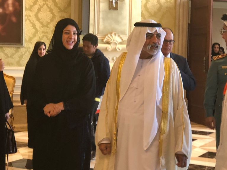 الشيخ نهيان بن مبارك آل نهيان لدى حضوره القمة الشيخ نهيان بن مبارك آل نهيان خلال افتتاح القمة