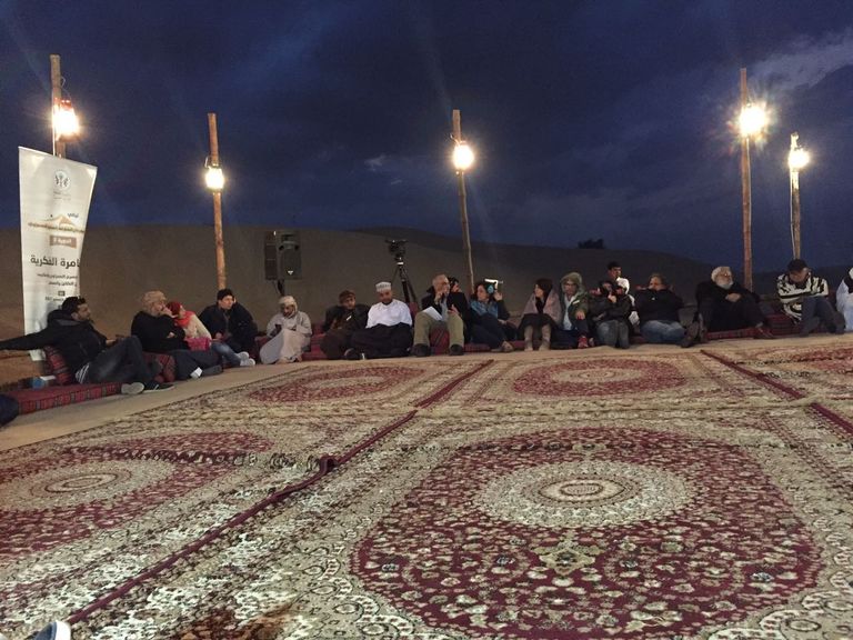 من ندوات "المسرح الصحراوي" في الشارقة