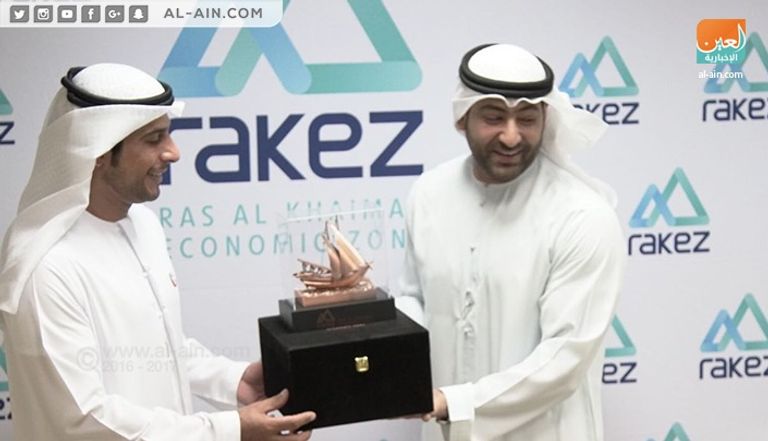 خلال الزيارة إلى منطقة "راكز"