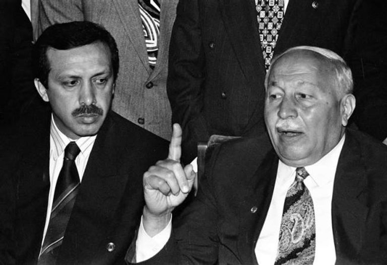 أردوغان وأربكان أردوغان ورباعية الغدر