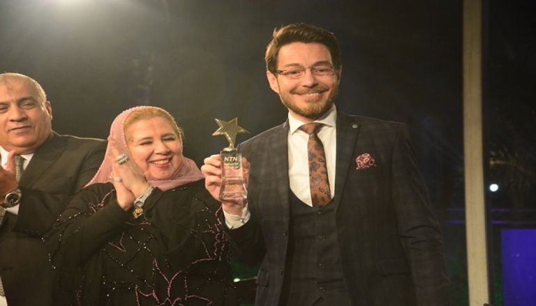 تكريم أحمد زاهر تكريم نجوم الفن المصري في حفل النيل للدراما