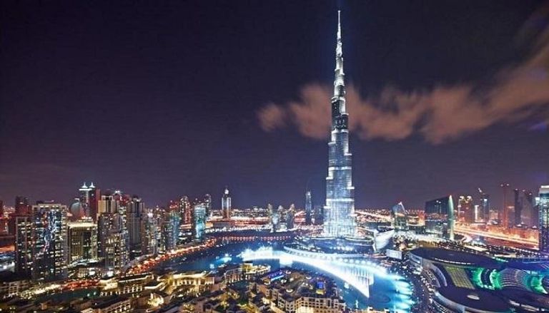 القمة تجمع قادة الفكر على مدى 3 أيام في دبي