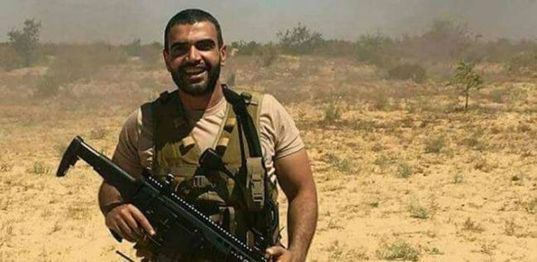 الرئيس المصري عبد الفتاح السيسي وشهداء القوات المسلحة