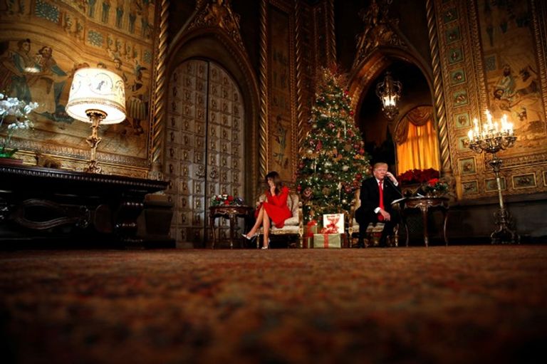 الرئيس الأمريكي وزوجته يستمعان إلى أمنيات الأطفال أطفال أمريكا يودعون أمنياتهم لدى ترامب