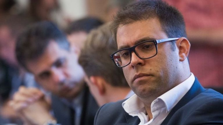 عضو الكنيست اليميني المتطرف أورن حزان أورن حزان - عضو الكنيست الإسرائيلي بعد اقتحامه حافلة الأسرى