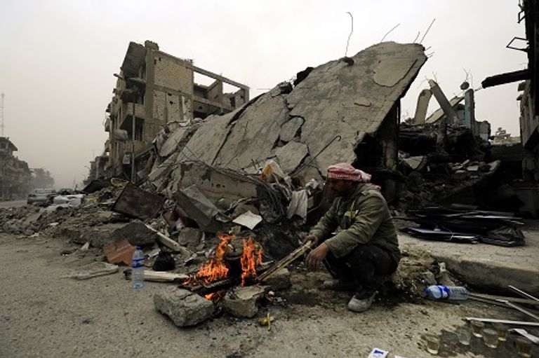 بائع خضر في مدينة الرقة السورية 