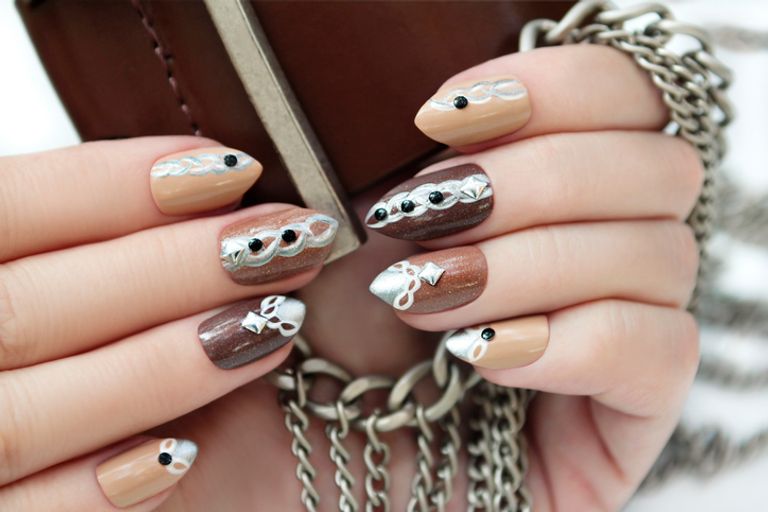 الشعر الأشقر الثلجي 