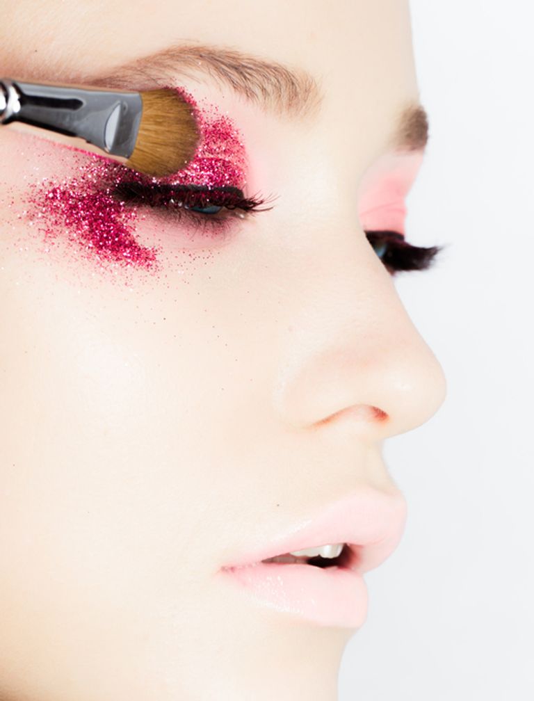 الشعر الأشقر الثلجي 