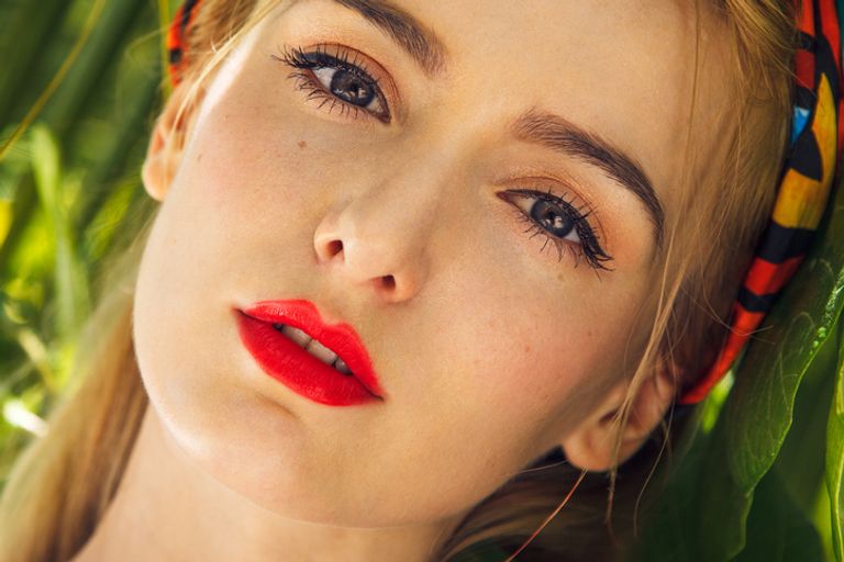 الشعر الأشقر الثلجي 