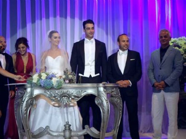 مشاهير أتراك انفصلوا عن أزواجهم في 2017