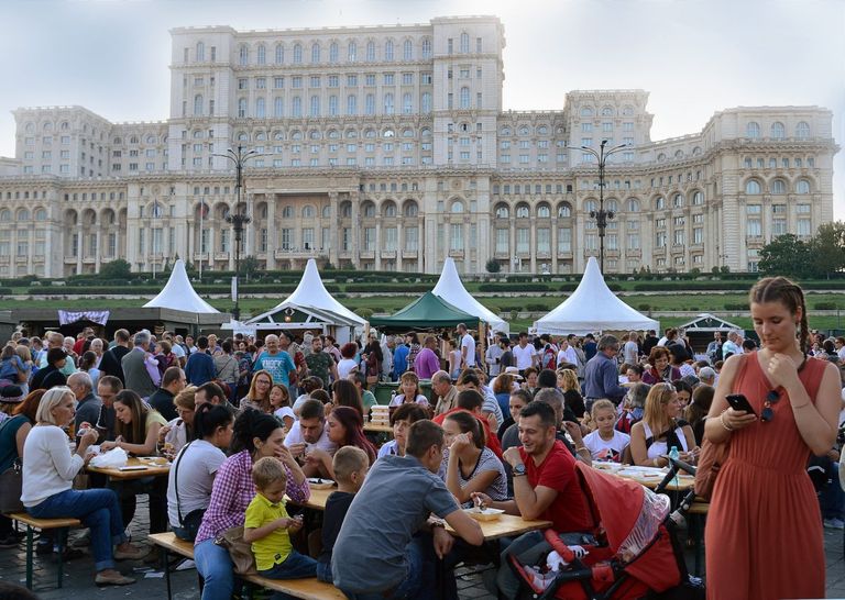 الترتيب يعتمد على مقياس تناول الكحوليات والتدخين والسمنة في كل بلد