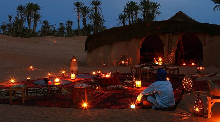 الصحراء الجزائرية تجتذب سياح العالم