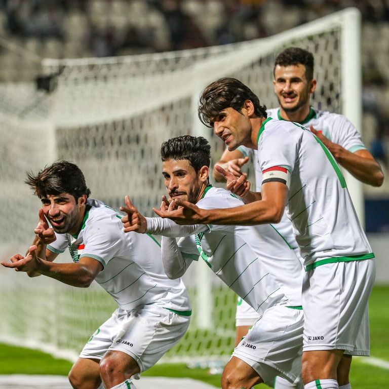 لاعبو العراق يحتفلون بثلاثية اليمن