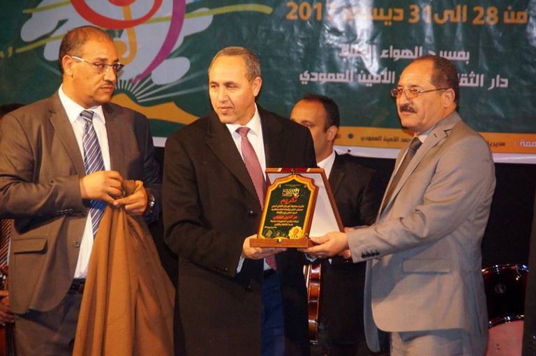 فعاليات "مهرجان لوس" الدولي للموسيقى ورقصات العالم جانب من فعاليات مهرجان لوس الدولي بالجزائر