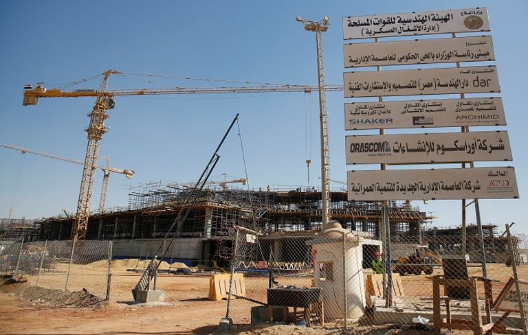 جانب من أعمال البناء بالعاصمة الإدارية الجديدة مصر تواجه الإرهاب بمساري المواجهة الأمنية والتنمية الداخلية