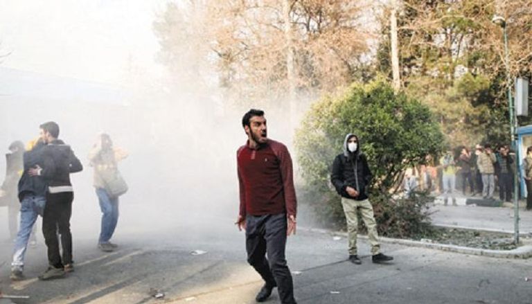 صورة من احتجاجات الإيرانيين ضد نظام الملالي