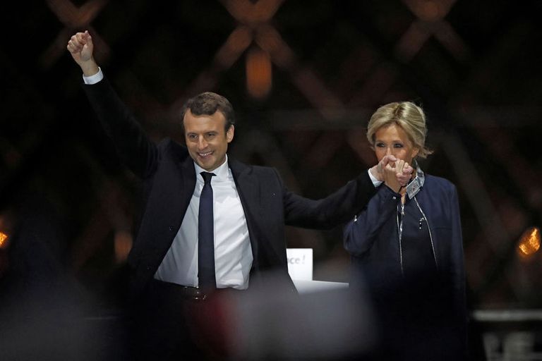 ماركون وزوجته ميركل وماي وماكرون وترامب