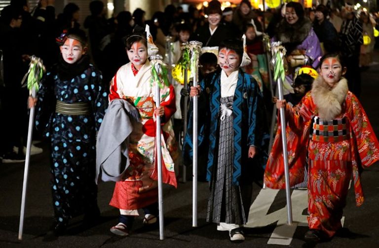 تجمعات حاشدة في شوارع طوكيو لاستقبال العام الجديد 