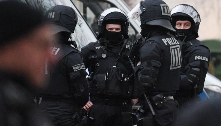الشرطة الألمانية تدمر شبكة إرهابية وتعتقل تونسياً