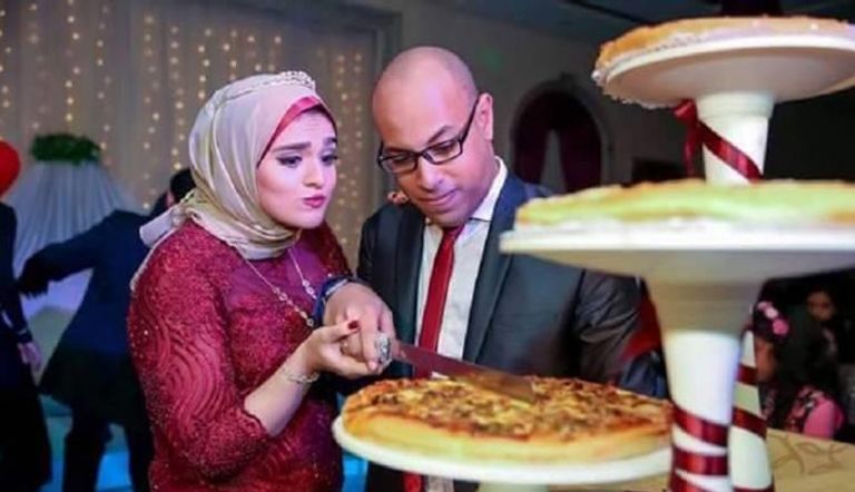 فرح تحت الماء لعروسين بمصر