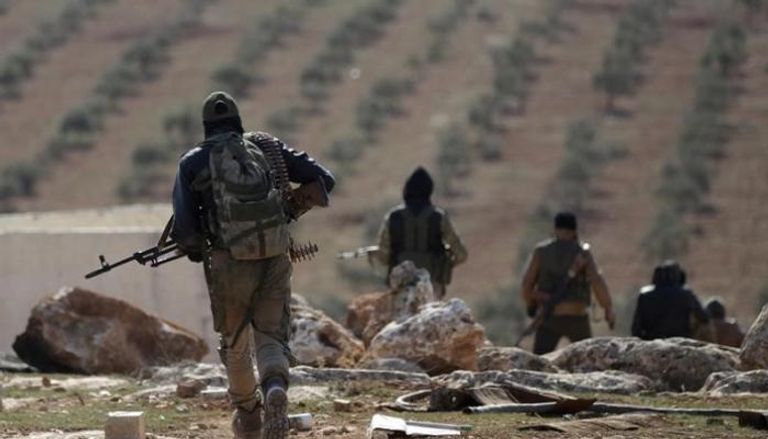 الجيش السوري يتقدم نحو مدينة الباب الحدودية