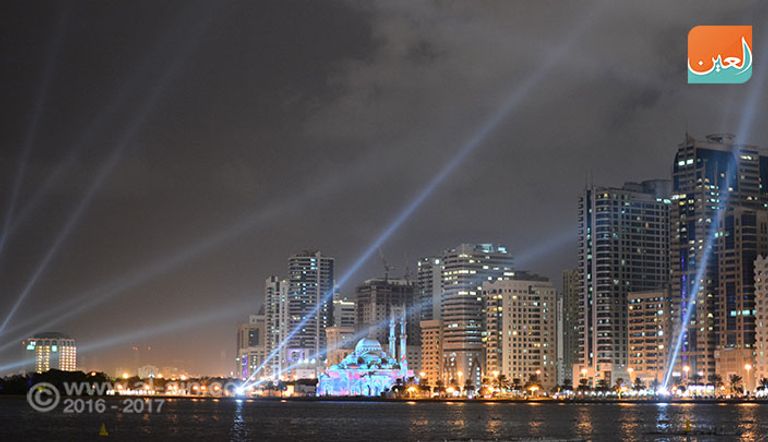 المهرجان عكس بألوانه مهارة المعمار ودقة الزخرف