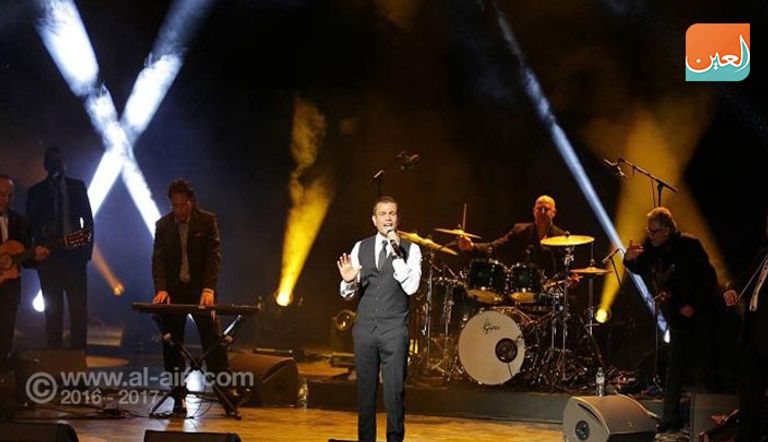 أولى حفلات عمرو دياب في أوبرا دبي