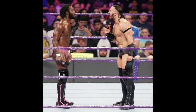 سوان يعتدي على نيفيل