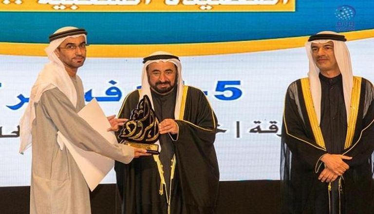 حاكم الشارقة الشيخ سلطان القاسمي في افتتاح مهرجان الشارقة للشعر الشعبي