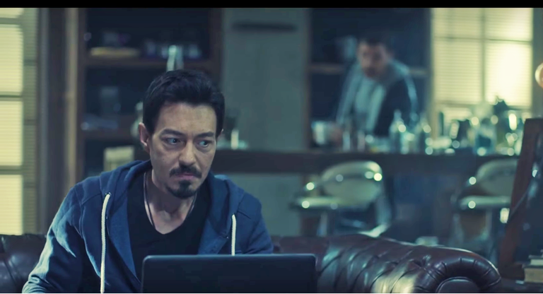 الفنان أحمد زاهر