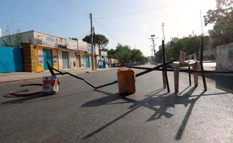 إغلاق شوارع مقديشو استعدادا لانتخابات الرئيس الصومالي - رويترز