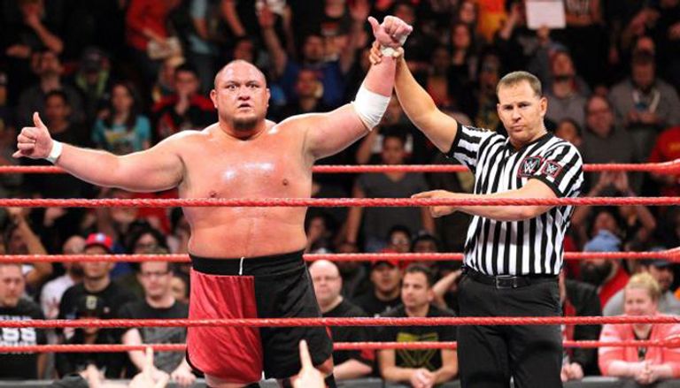 ضربة رجل قوية من ساموا جو