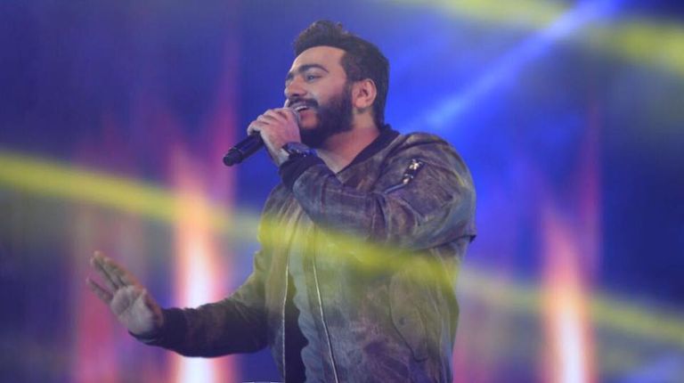 تامر حسني يضيء ليل شرم الشيخ