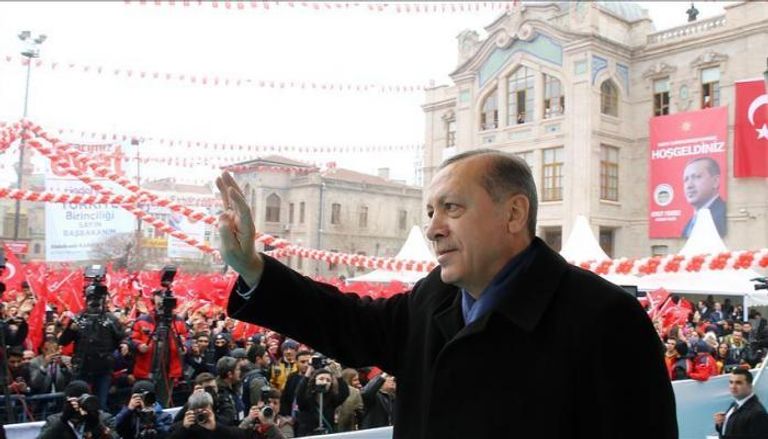 أردوغان يدعو شعبه للتصويت بنعم