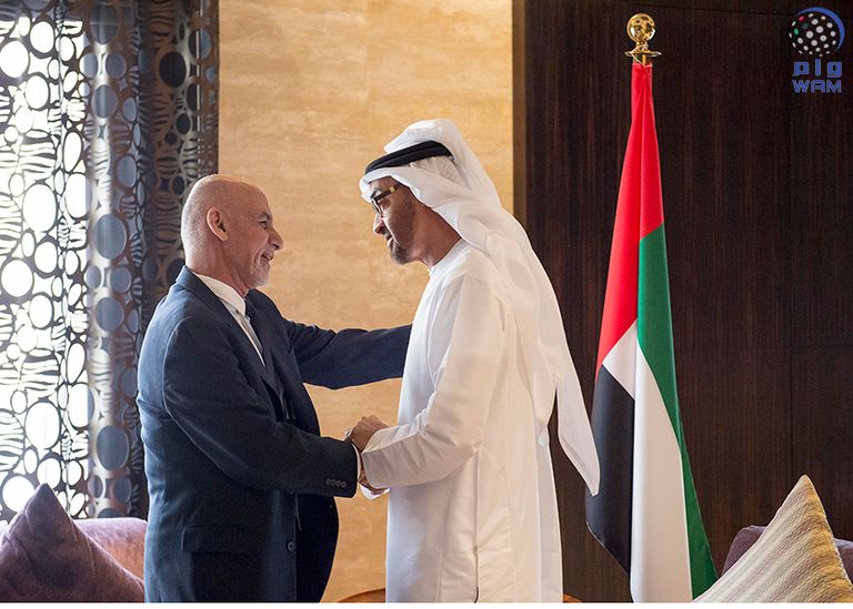 الشيخ محمد بن زايد برفقة الرئيس الأفغاني