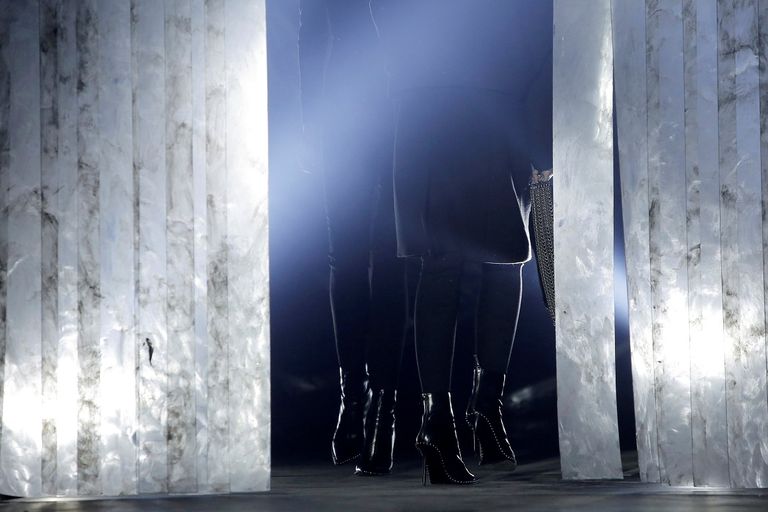 إحدى العارضات خلال أسبوع الموضة بنيويورك