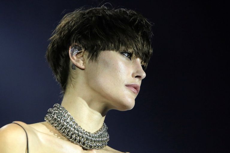 إحدى العارضات خلال أسبوع الموضة بنيويورك