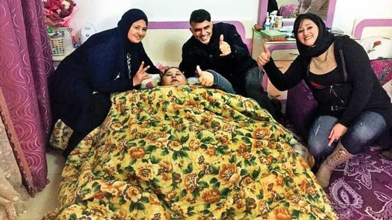 لحظة مغادرة إيمان محافظة الإسكندرية